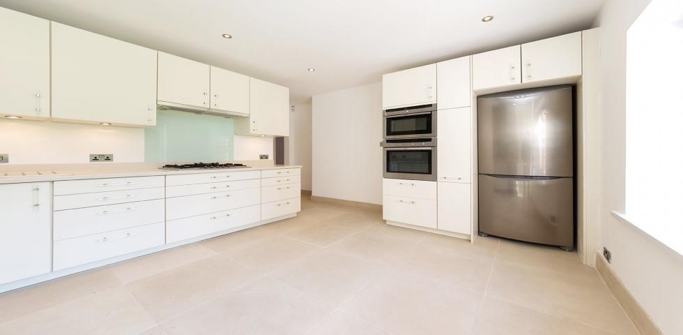 			NEW INSTRUCTION , 4 Bedroom, 1 bath, 1 reception Detached House			 Turner Close, HAMPSTEAD GARDEN SUBURB